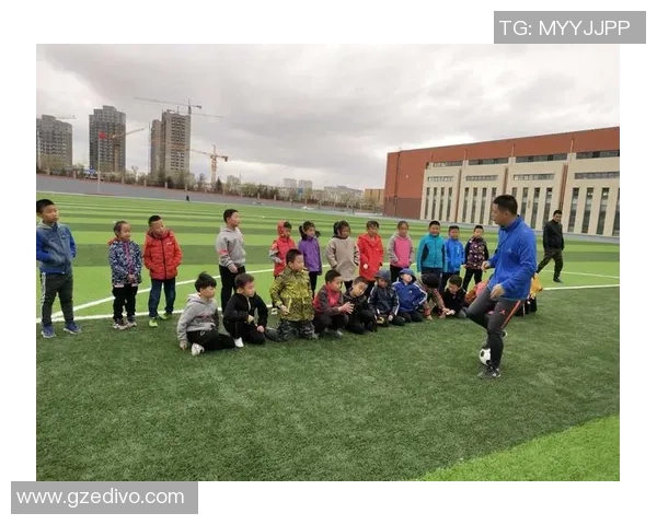 足球小将全明星联动挑战赛开启超级对决，梦之队集结引爆激情赛事