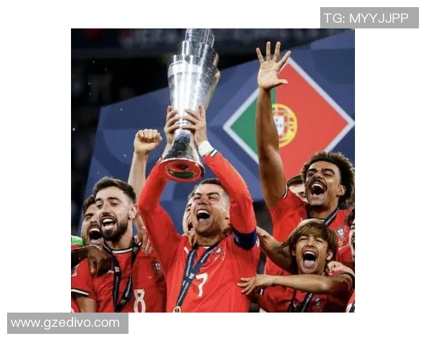 足球巨星赛场挥手瞬间引发全场热烈回应成为焦点画面