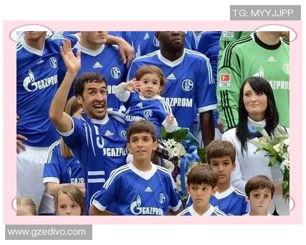 那些足球球星当爸爸后的人生变化 看他们如何平衡家庭与事业